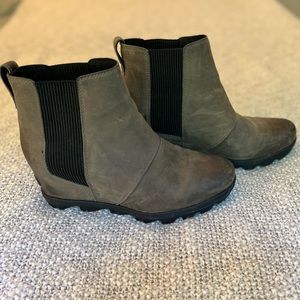 Sorel Joan of Arctic Wedge II Chelsea Size 9.5